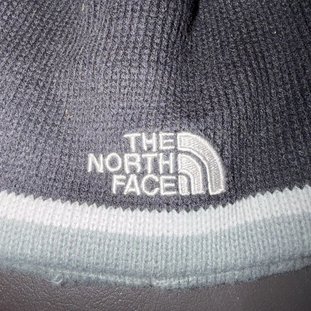 THE NORTH FACE  Infant Size Black‎ & Grey Embroidered Beanie Knit Hat